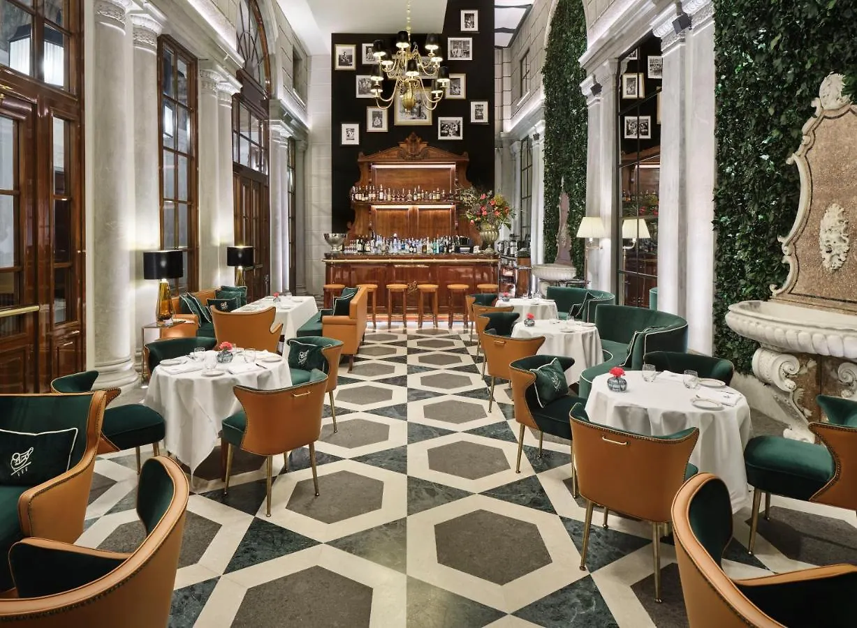 מלון Casa Cipriani Milano